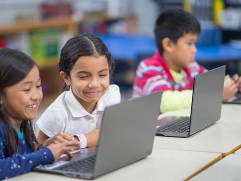 How Fiber Internet Helps to Improve Education