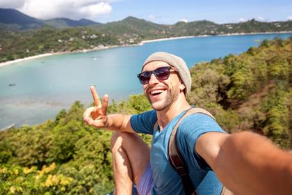 The Do’s and Don’ts of Posting on Social Media While on Vacation